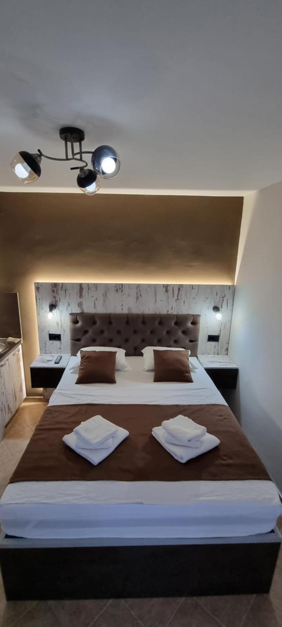 Deluxe Apartmani Vila Pejovic Sutomore Oda fotoğraf